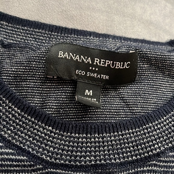 “Banana Republic- Mens Eco Sweater” - Picture 2 of 6